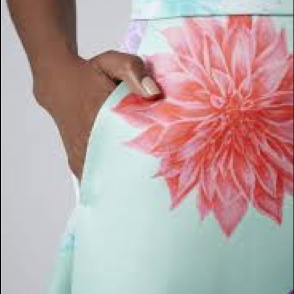 Topshop turquoise flower and heart skirt - Picture 3 of 7